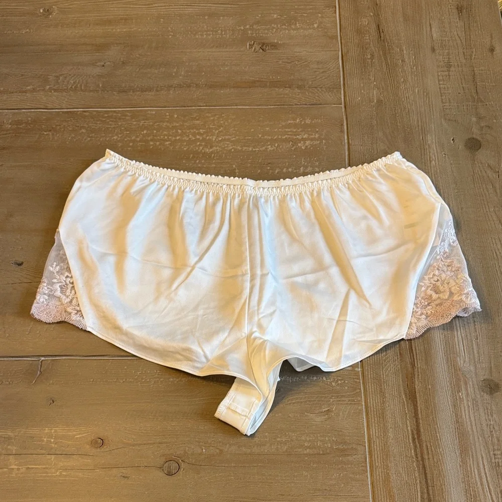Flora Nikrooz Rosa Cami Short Set - Ivory - Floral Lace Trim - Large - NWT - Picture 10 of 14